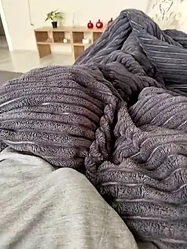 milf hunter 35 online show from March 31, 2026, 8:16 am