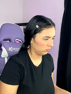 Madyson Hot online show from November 21, 2025, 12:37 pm