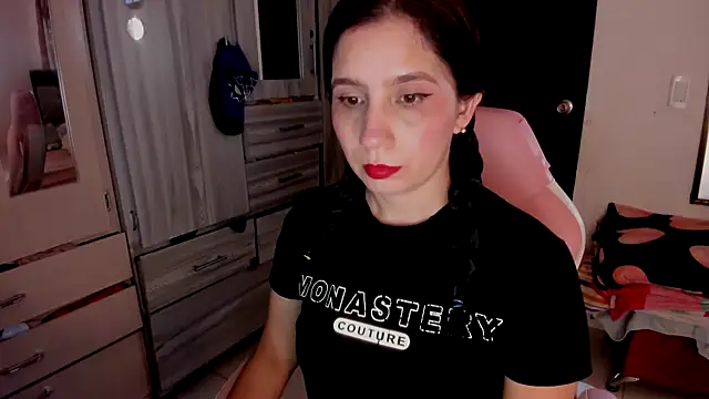 littlelight1 online show from December 17, 2025, 2:22 pm