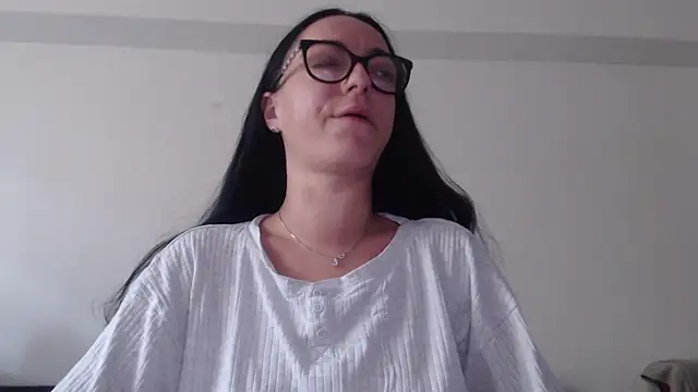 IzabelllNoir online show from June 2, 2026, 8:58 am