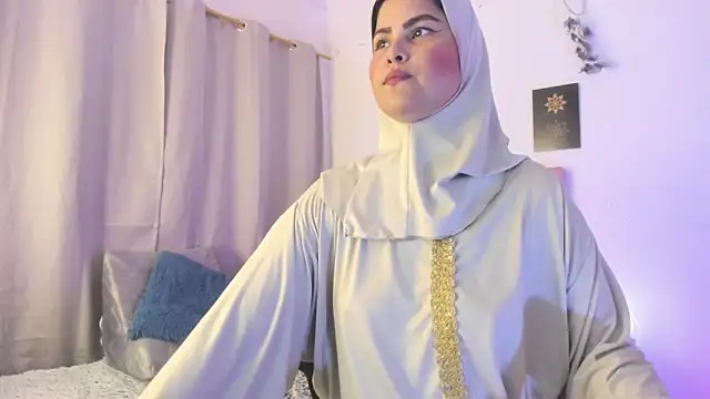 AishaAmin  online show from June 8, 2026, 12:27 pm