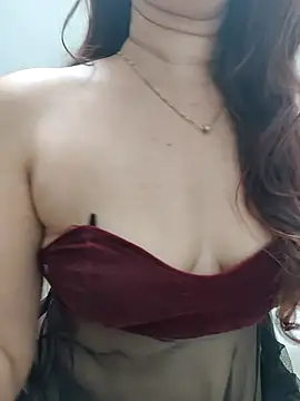 Brown Maxi online show from June 15, 2026, 3:44 pm