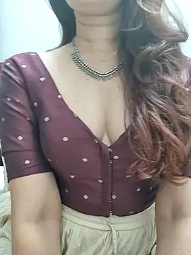Brown Maxi online show from June 16, 2026, 3:45 pm