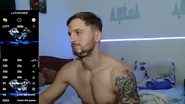 Snapshot of cuple_hoot_ chatting on October 3, 2025, 10:00 pm cuple hoot  online show from October 3, 2025, 10:00 pm