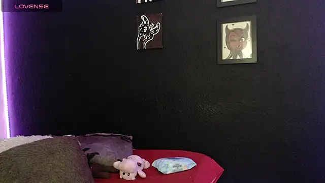 Snapshot of niakat_ chatting on January 4, 2025, 8:17 am niakat  online show from January 4, 2025, 8:17 am