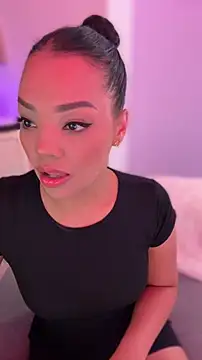 Sara LipsX online show from March 14, 2026, 1:22 am