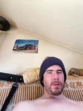 Adrian016 online show from January 15, 2026, 12:08 pm