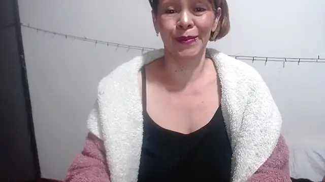 electra-mommy online show from June 27, 2026, 12:22 pm