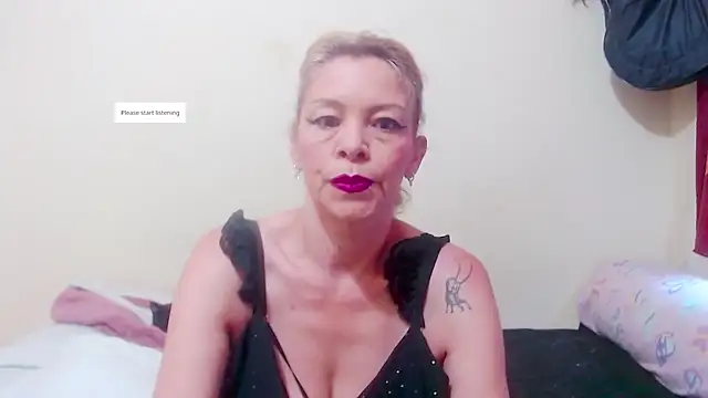 electra-mommy online show from October 15, 2025, 12:13 pm