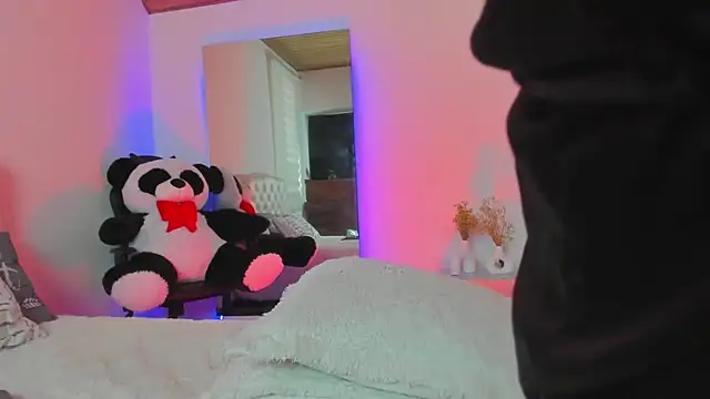 AtheneaRossi online show from March 21, 2025, 10:39 pm