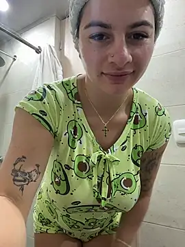 AtheneaRossi online show from March 18, 2026, 10:07 am