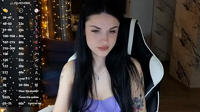 Snapshot of Mary___Moore chatting on February 3, 2025, 3:20 am Mary   Moore online show from February 3, 2025, 3:20 am