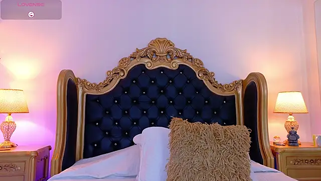 AdelinaVans online show from February 27, 2026, 11:43 am