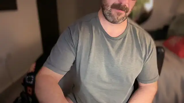 Mr Beef online show from November 28, 2025, 7:03 pm