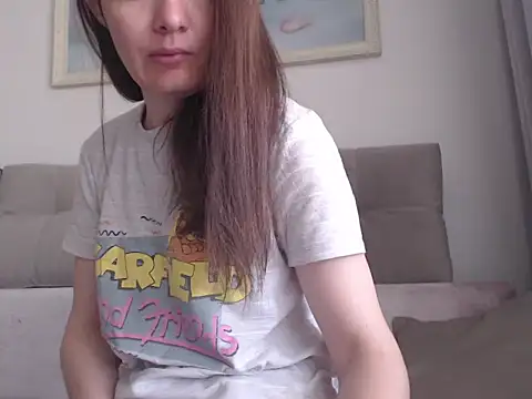  JustmeHere  online show from April 11, 2026, 6:43 am