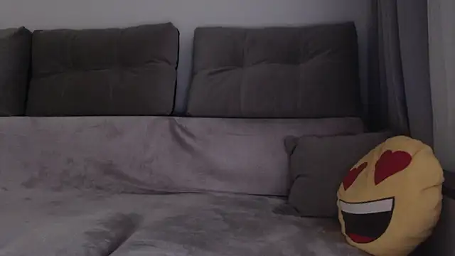  JustmeHere  online show from April 2, 2026, 6:20 am