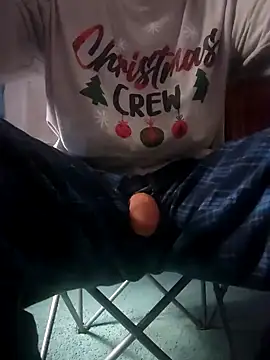 Snapshot of Seymour93 chatting on December 7, 2024, 1:57 pm Seymour93 online show from December 7, 2024, 1:57 pm