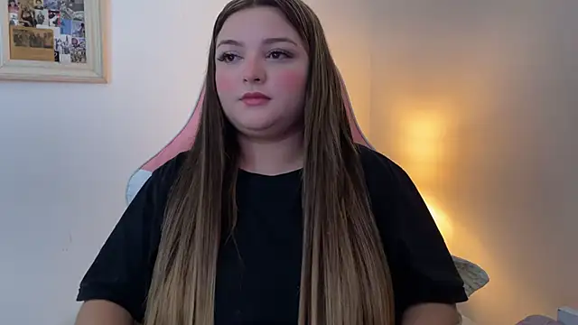 SweetPaige  online show from December 4, 2025, 3:44 pm