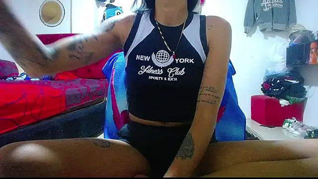 Snapshot of harry_lia_ chatting on November 3, 2025, 11:30 pm harry lia online show from November 3, 2025, 11:30 pm