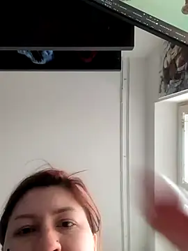 divine eve online show from November 17, 2025, 10:52 am