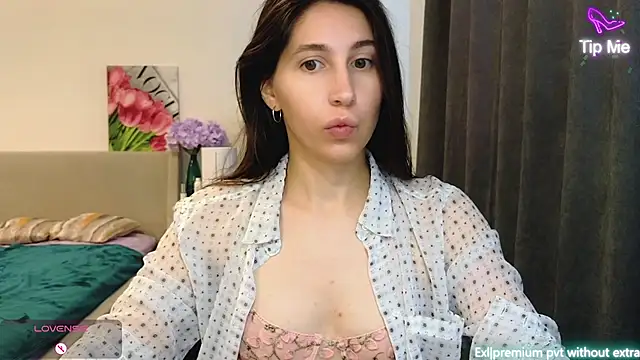 marrycolins online show from July 25, 2026, 3:14 am
