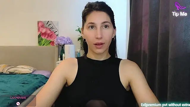 marrycolins online show from July 29, 2026, 2:55 am
