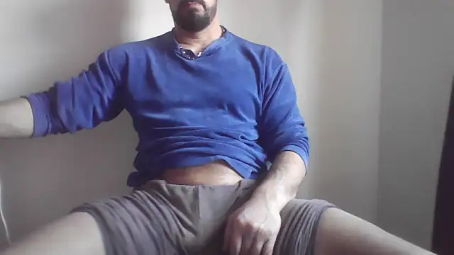 Snapshot of fl3xxx1 chatting on March 7, 2026, 10:43 am fl3xxx1 online show from March 7, 2026, 10:43 am