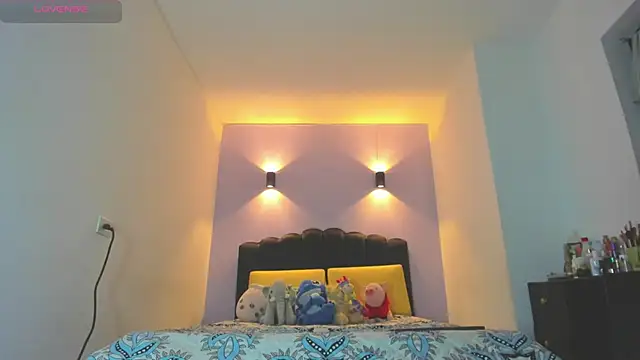 Snapshot of Sofia_Clauss_ chatting on April 14, 2026, 6:07 am Sofia Clauss online show from April 14, 2026, 6:07 am