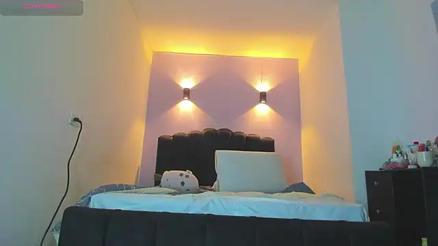 Snapshot of Sofia_Clauss_ chatting on March 29, 2026, 4:36 am Sofia Clauss online show from March 29, 2026, 4:36 am