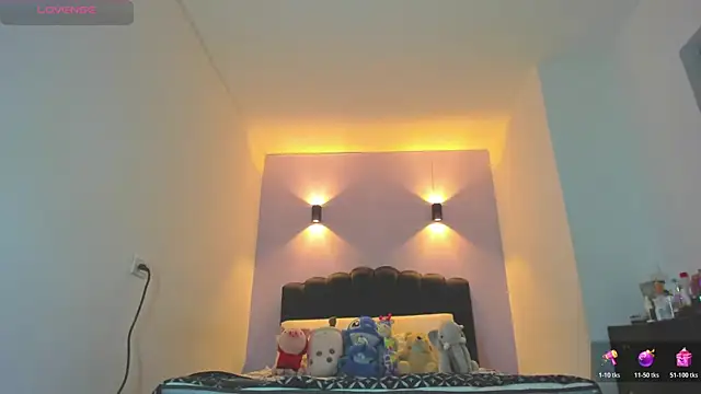 Snapshot of Sofia_Clauss_ chatting on April 11, 2026, 5:15 am Sofia Clauss online show from April 11, 2026, 5:15 am