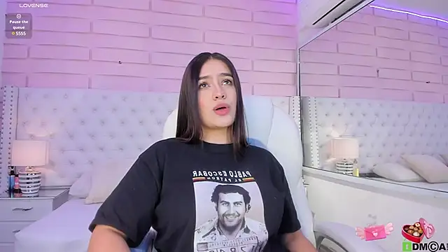 Snapshot of Yaaky_ chatting on January 22, 2025, 8:38 pm Yaaky online show from January 22, 2025, 8:38 pm