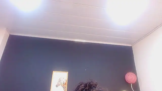 Snapshot of candy_lux_ chatting on January 9, 2026, 7:43 pm candy lux online show from January 9, 2026, 7:43 pm