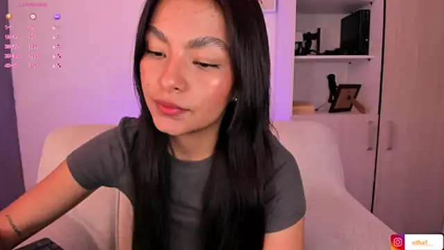 Snapshot of barbie_brunette3 chatting on October 15, 2025, 4:33 am barbie brunette3 online show from October 15, 2025, 4:33 am