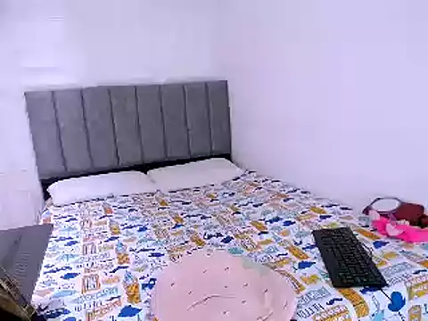 Snapshot of nataly_red chatting on February 4, 2025, 4:50 pm nataly red online show from February 4, 2025, 4:50 pm