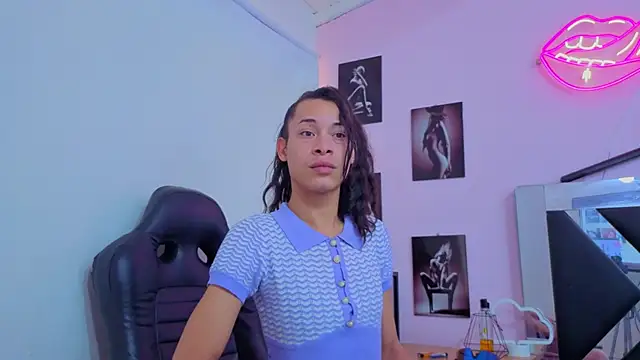 karla cutesweet online show from November 10, 2025, 12:54 pm