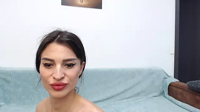 Snapshot of RebecaMur chatting on September 16, 2025, 3:24 pm RebecaMur online show from September 16, 2025, 3:24 pm