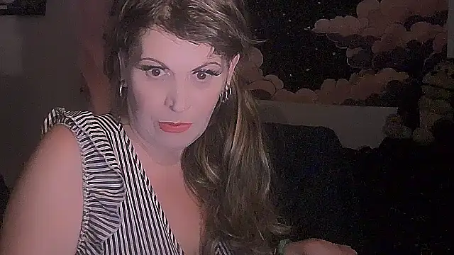 HeyyImHarlowe online show from June 21, 2026, 3:12 am