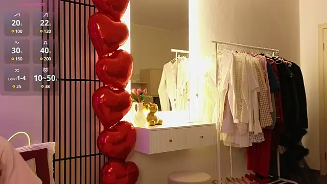 Snapshot of Ester_Hill chatting on February 10, 2025, 9:15 pm Ester Hill online show from February 10, 2025, 9:15 pm