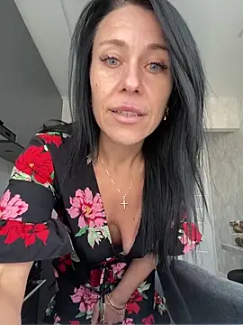 CuteNata online show from October 9, 2025, 11:55 am