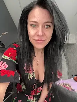 CuteNata online show from March 19, 2026, 1:11 pm