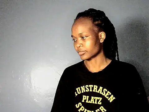 Snapshot of cyberbunnie chatting on December 7, 2024, 8:00 pm cyberbunnie online show from December 7, 2024, 8:00 pm