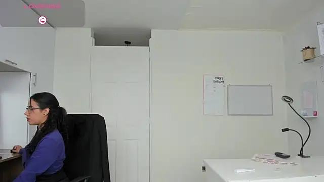 susana monroy online show from October 9, 2025, 6:52 pm