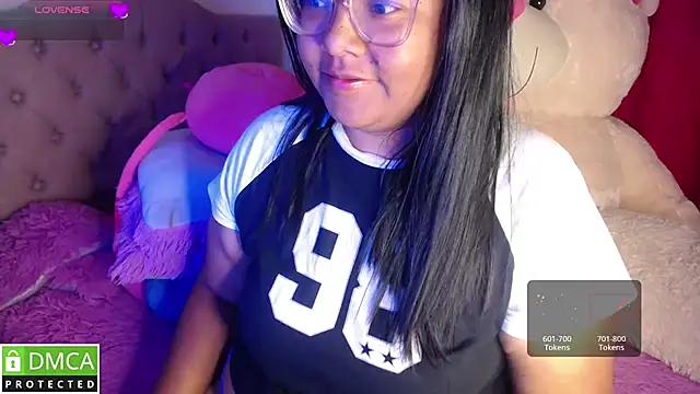 Snapshot of KittyHot20 chatting on November 13, 2025, 9:08 pm KittyHot20 online show from November 13, 2025, 9:08 pm