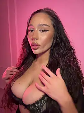 CardiSweetBaby online show from February 17, 2026, 7:33 pm