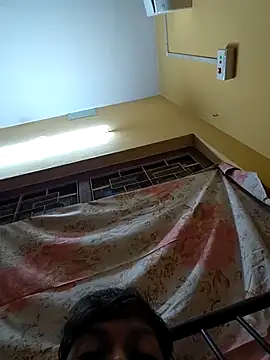 Snapshot of indboy44 chatting on January 22, 2025, 2:24 pm indboy44 online show from January 22, 2025, 2:24 pm