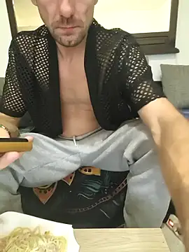 SquirtLover XL online show from October 26, 2025, 5:24 pm