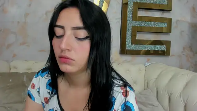 Snapshot of Lesly_sexy4u chatting on January 11, 2026, 3:24 am Lesly sexy4u online show from January 11, 2026, 3:24 am