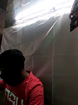 model yesx online show from February 26, 2026, 8:14 am