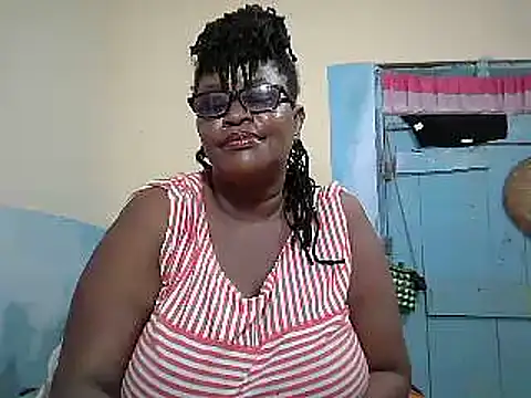 Snapshot of sexy_bigboobss chatting on December 4, 2025, 9:47 pm sexy bigboobss online show from December 4, 2025, 9:47 pm