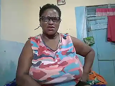 Snapshot of sexy_bigboobss chatting on February 25, 2026, 8:19 pm sexy bigboobss online show from February 25, 2026, 8:19 pm